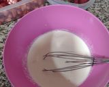 Foto del paso 2 de la receta: Postre de oreo con frutillas y crema