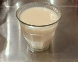 A picture of step 1 of Pancakes (American style).