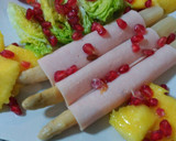 Foto del paso 3 de la receta: Ensalada mixta de hortalizas y fruta con fihambre de pollo