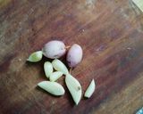 Hình bước làm 1 của món Nấm rơm kho tiêu