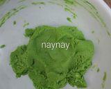 Foto langkah ke 1 dari resep Matcha Almond Cookies.