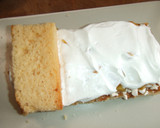 Foto del paso 4 de la receta: Postre chajá de Paysandú, bizcocho  con merengues, dulce de leche y melocotones