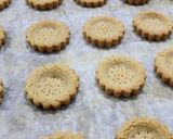 Foto del paso 7 de la receta: 😍Galletitas de mantequilla de maní con jalea de frambuesa - Peanut butter & jelly cookies😍