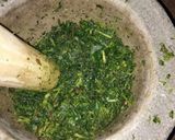 Foto langkah ke 1 dari resep Daun singkong tumbuk kuah santan.