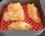 Foto del paso 4 de la receta Filetes de pechuga de pollo rellenos al air fryer