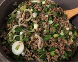 Foto del paso 5 de la receta: Cebollines con carne y arroz