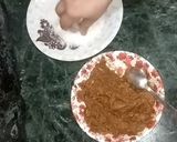 A picture of step 6 of Biscuit Ladoos.