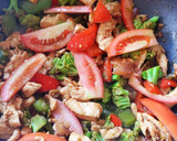 Foto del paso 6 de la receta: Pollo salteado con vegetales 🥗🐥
