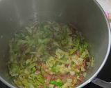 Foto del paso 5 de la receta: Sopa de Repollo con Bacon Gratinada en TMX o NO