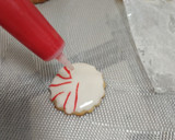 Foto del paso 6 de la receta: Galletitas Halloween: ojos sangrientos