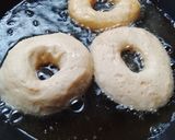 Foto langkah ke 4 dari resep Donat maizena.
