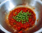 A picture of step 3 of Healthy tasty masaledar green peas and potato sabji.