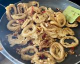Foto langkah ke 7 dari resep Cumi Cabe Garam.