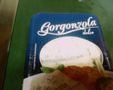 Foto del paso 6 de la receta: Hojas de acelga rellenas, napadas con bechamel de gorgonzola