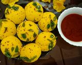 A picture of step 3 of Idli Dhokla.