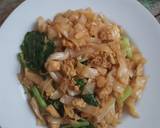 Foto langkah ke 4 dari resep Kwetiau Goreng ala Chinese Food.