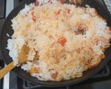 Foto del paso 2 de la receta: Pollo grillado en guiso de arroz