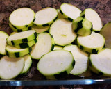 Foto del paso 1 de la receta: Budines de calabacín con dátiles, nueces y semillas de Chía