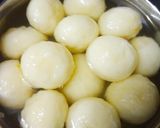 A picture of step 4 of Rasgulla.