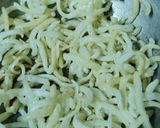 ঝুরি চালের মশলা পাঁপড় ভাজা (jhuri chaler mashla papad bhaja recipe in Bengali) রেসিপি ধাপ - 2 ছবি