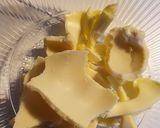 A picture of step 1 of Choco and cake balls.
