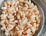 Foto del paso 1 de la receta: Tortilla Catalana de Judías blancas con Botifarra