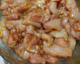 Foto del paso 1 de la receta: Pollo con almendras (estilo chino)