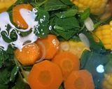 Foto langkah ke 3 dari resep Sayur Bening Bayam Wortel Jagung.