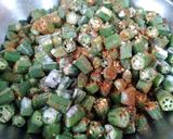 A picture of step 2 of Bhindi.