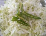 A picture of step 1 of Papaya sambharo.