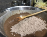 Foto del paso 5 de la receta: Torta Húmeda de Chocolate