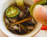 Hình bước làm 3 của món Cách làm Trà bạc hà sả tắc