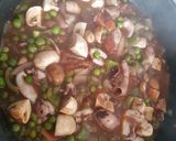 Foto del paso 2 de la receta Arroz con chipirones y gambas