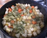 Une image de l'étape 12 de Pommes de terre, carottes et navets marteaux fruités.