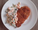 Foto langkah ke 4 dari resep Chicken Katsu with Creamy Vegetable Sauce.