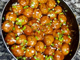 Meat balls roasted in spicy sauce!
