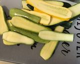 Une image de l'étape 2 de Trio de courgettes grillées aux épices créoles et huile de truffe.
