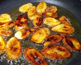 Gambar langkah 2 resipi Pisang Nipah Goreng Gula.