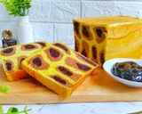Foto langkah ke 8 dari resep Giraffe Pumpkin Bread.