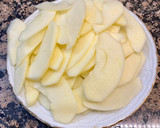 Foto del paso 8 de la receta: Pastel de manzanas y galletas