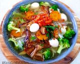 A picture of step 3 of Timlo soup.