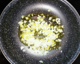 Foto del paso 3 de la receta: Curry de Langostinos con Leche de Coco y Limón