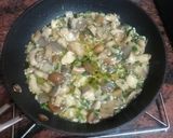 Foto del paso 2 de la receta: Mi versión de fricandó de ternera con setas al ajillo y papas fritas