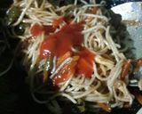 A picture of step 8 of Schezwan Noodle Momos.