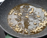 Foto del paso 2 de la receta: Carne en salsa con Portobellos