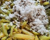 परवल / परवर फ्राय (parwal fry recipe in marathi) रेसिपी स्टेप 3 फोटो 