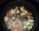 A picture of step 6 of Lamb Neck Potjiekos.