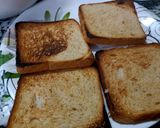 A picture of step 2 of Delicious Cheese chilli Toast on tawa.