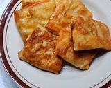Foto langkah ke 4 dari resep Martabak mini isi sayur.