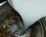 A picture of step 2 of Dates milkshake.